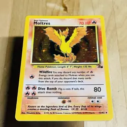 Vintage 1999 Moltres 12/62 Fossil Holo Rare LP English Pokemon TCG WOTC Card - Image 1