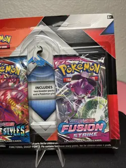 Pokemon TCG Sword & Shield Blister - Fusion Strike & Battle Styles - Latios Pin - Image 4