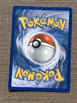 GLOOM 27/90 REVERSE HOLO POKEMON CARD UNDAUNTED Scratched on Holo Part - Image 3