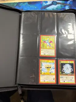 Official Metazoo TCG UFO 9 Pocket Card Binder Preowned - Image 4