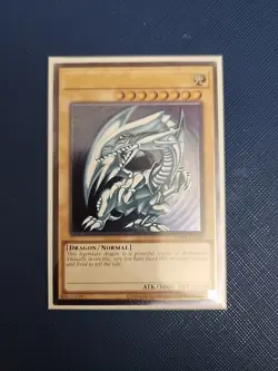 Yugioh Blue-Eyes White Dragon OP28-EN001 OTS Ultimate Rare Near Mint/VLP - Image 1