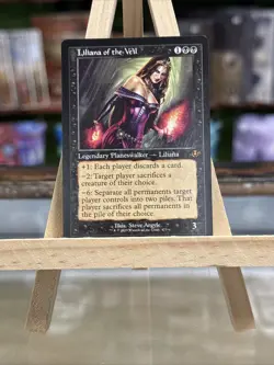 MTG *Liliana of the Veil Retro - Framed X1* (NM) Innistrad Remastered Magic - Image 1