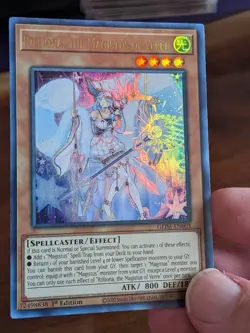 Rilliona, the Magistus of Verre - GEIM-EN003 - Ultra Rare (NM) - Yugioh - Image 1