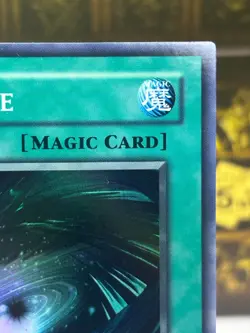 Yugioh Dark Hole LOB-052 The Legend of Blue Eyes White Dragon 1st Edition -NM - Image 3