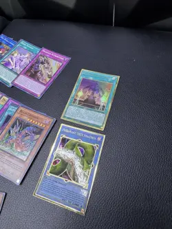 200+ yugioh cards bulk lot Holographic Must Have - Image 2