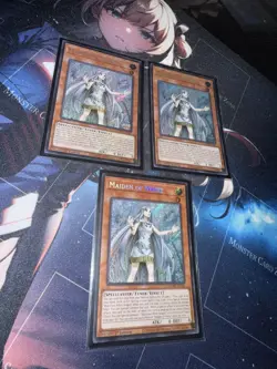 3x Maiden of White SDWD-EN041 Secret Rare 1st Edition NM YuGiOh Playset NM - Image 1