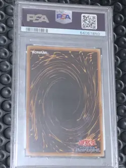 Yu-Gi-Oh 2008 star dust dragon ultimate rare PSA8 - Image 3