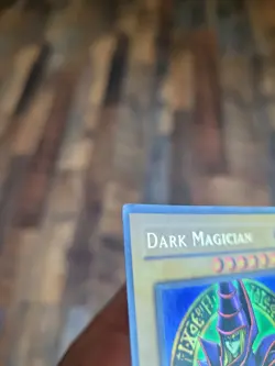 Yu-Gi-Oh! Dark Magician LOB-005 The Legend of Blue Eyes White Dragon - Image 3