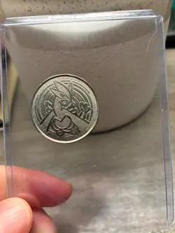 Pokemon Wizards Collector's Metal Coin - LUGIA [2001] (1.25 inch) - Image 1
