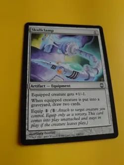 Skullclamp. Darksteel. Artifact equipment Magic the Gathering Card. - Image 5
