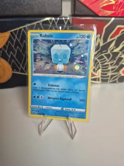 Kubuin SWSH128 Drachenwandel Promo Holo Pokemon Pokemon Karte Deutsch Near Mint - Image 1