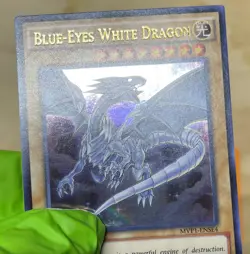 Yugioh Blue-Eyes White Dragon MVP1-ENSV4 Ultra Rare NM - Image 3