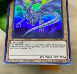 Yugioh Blue-Eyes White Dragon MVP1-ENSV4 Ultra Rare NM - Image 4