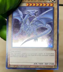 Yugioh Blue-Eyes White Dragon MVP1-ENSV4 Ultra Rare NM - Image 5
