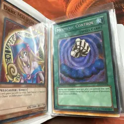 Magician/magic Cards Yugioh With Card Binder (60 Holos/uncommons) - Image 3