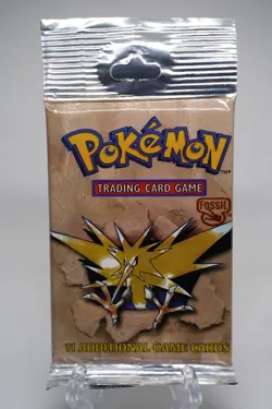 21.65g Pokemon WOTC Fossil Unlimited Booster Pack Vintage Sealed TCG Zapdos - Image 2