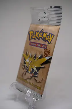 21.44g Pokemon WOTC Fossil Unlimited Booster Pack Vintage Sealed TCG Zapdos - Image 4