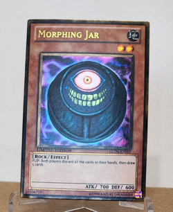 Yugioh! Morphing Jar GLD4-EN007 Gold Rare - Limited Edition (LP) - Image 1