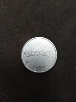 Pokemon TCG Pikachu Metal Coin #25 Nintendo Wizards WOTC 2000 - Image 2