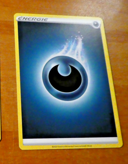 POKEMON POING DE FUSION FRANCAISE CARD CARTE ENERGIE OBSCURE FR MINT 2021 - Image 1