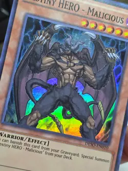 Yugioh Destiny Hero-Malicious DESO-EN010 Super Rare 1st Edition - Image 2