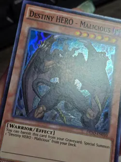 Yugioh Destiny Hero-Malicious DESO-EN010 Super Rare 1st Edition - Image 3