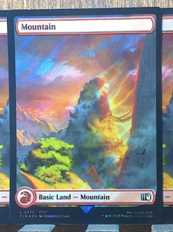 MTG🔥 Mountain ( SURGE FOIL ) Final Fantasy NEAR MINT...💕❤✨ - Image 1