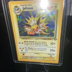 Pokemon TCG Jolteon Holo Rare Card 4/64 Jungle 1999 WOTC - Image 1