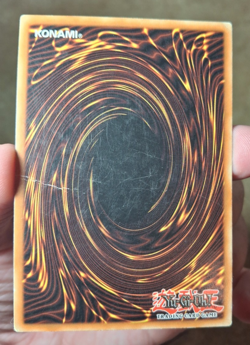 YU-GI-OH! YUGIOH TCG BLUE-EYES WHITE DRAGON 1ST EDITION HOLO CARD, SDBE-EN001 - Image 2