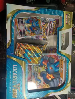 2023 pokemon lucario vstar Special Collection - Image 1