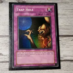 Yugioh Trap Hole LOB-058 Original Unlimited Super Rare Holo - MP - Image 1