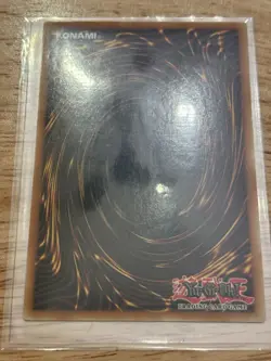 YUGIOH! Red-Eyes Black Dragon (SDJ Art) MAGO-EN003 Premium Gold Rare 1st Ed NM - Image 2