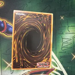 Yugioh! Dark Magician MAGO-EN002 Gold Rare 1st Edition NM - Image 2