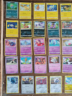 Pokemon Card Mixed Bulk Lot Reverse Holo and Common Total of 157 English - Image 2