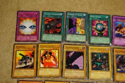 30 Yugioh Cards Lot Konami Yu-Gi-Oh! - Image 2