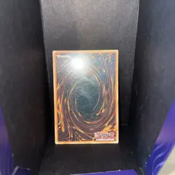 YUGIOH Elemental Hero Bubbleman EHC1-EN003 Secret Rare Limited Edition LP - Image 3