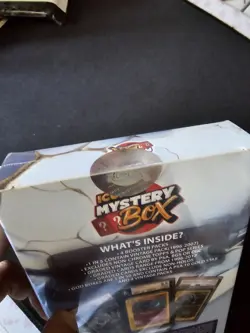 Pokemon MYSTERY Box! 4 BOOSTER PACKS & 1 VINTAGE GRADED CARD (excludes Non Holo) - Image 4