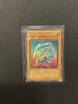 Yugioh 2002 Blue-Eyes White Dragon SDK-001 1st Edition Starter Deck Kaiba - Image 1