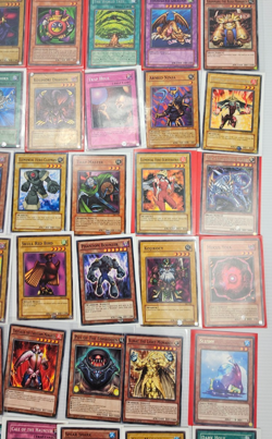Yu-Gi-Oh! Card Lot Over 150 Yu-Gi-Oh! Cards Common, Rare, Super Rare, Holofoil - Image 5