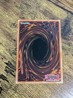 Yugioh Blue-Eyes White Dragon MGED-EN001 Gold Rare 1st Ed NM - Image 4