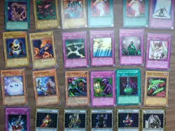 Vintage 1996 YuGiOh Trading Cards Lot Of 27 Cards 1st Edition, Dungeondice - Image 3