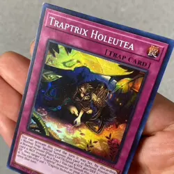 Yugioh! Traptrix Holeutea - SDBT-EN046 - Super Rare - 1st Edition Near Mint - Image 2