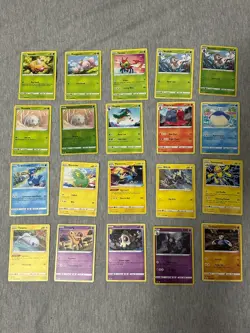 Pokemon TCG 97 Card Lot of 2020 Vivid Voltage & 2021 Chilling Reign No Duplicate - Image 2