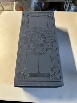 Ultimate Guard Arkhive 1000+ MTG Guild Summit Card Deck Box Magic Commander - Image 1