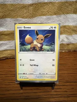 Eevee 130/185 Swsh04: Vivid Voltage Regular NM-Mint Pokemon Card TCG - Image 1