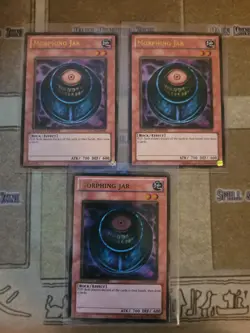 YUGIOH 3X MORPHING JAR GLD4-EN007 GOLD LIMITED ED NM - Image 1