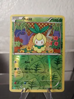 Pokemon - BW Noble Victories - Petilil 4/101 Reverse Holo LP/NM Card - Image 1
