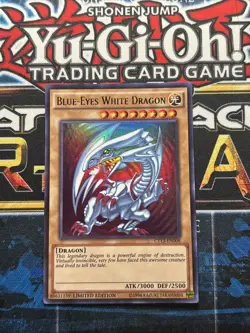 Yugioh Blue-Eyes White Dragon CT13-EN008 Ultra Rare Limited Edition NM - Image 1