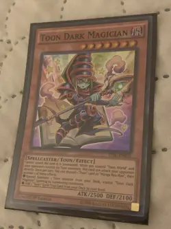 YuGiOh! Toon Dark Magician TDIL-EN032 1st Edition Super Rare NM - Image 1