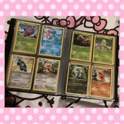 Pokemon Trading Card Game binder + 60 cards and a mini pikachu figure !! - Image 5
